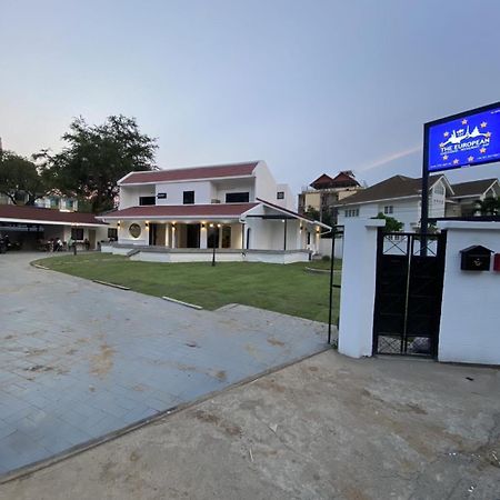 The European Chiang Mai Hotel ภายนอก รูปภาพ