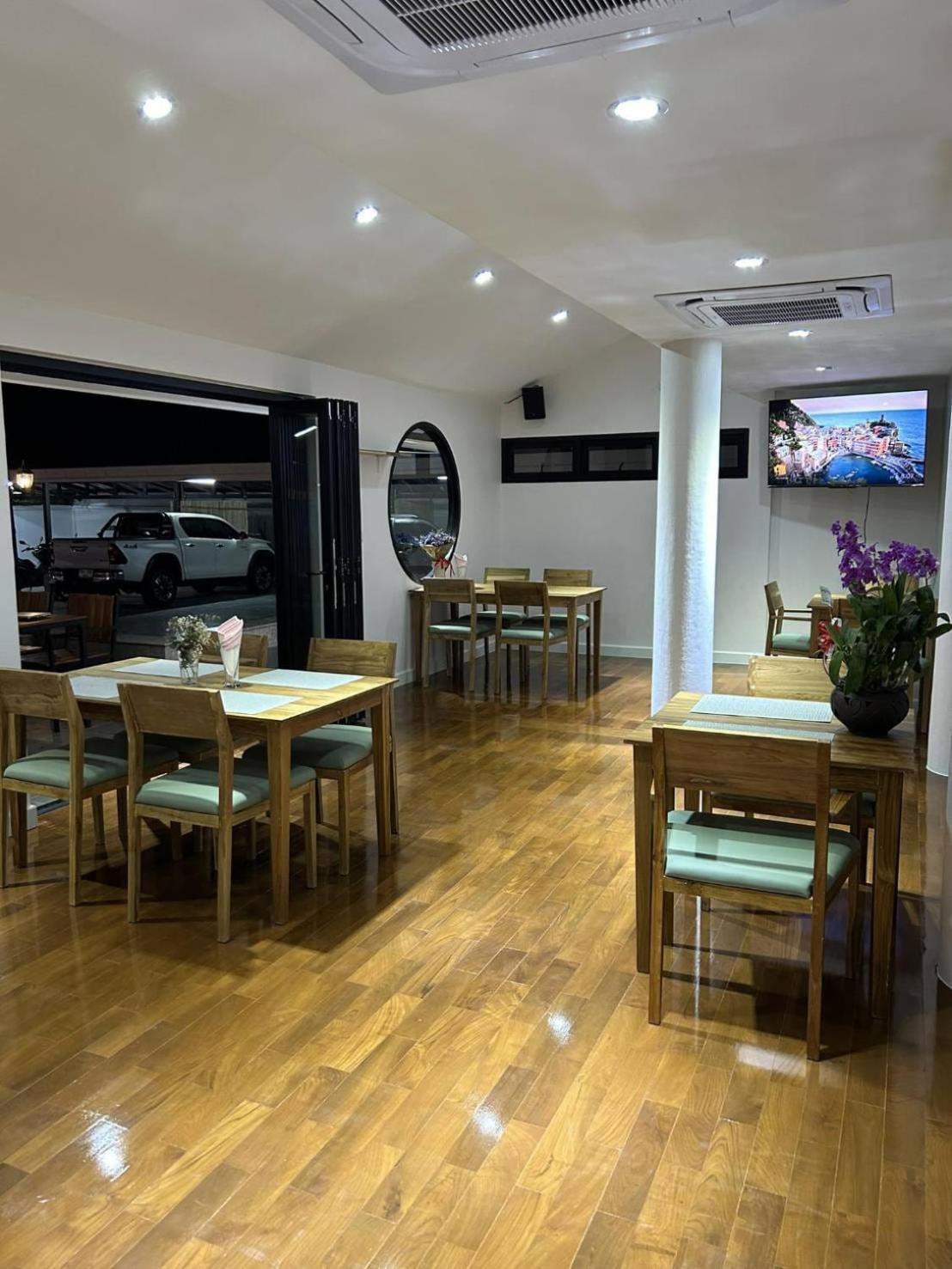 The European Chiang Mai Hotel ภายนอก รูปภาพ